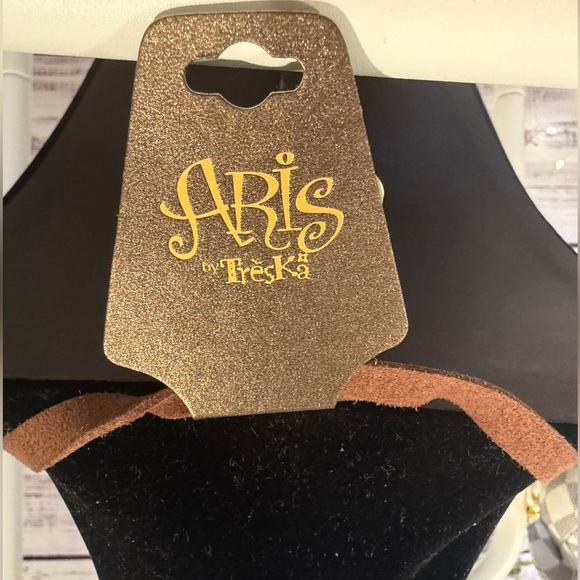 Treska Multicolor Beaded Necklace with Floral Accents - Picture 7 of 7